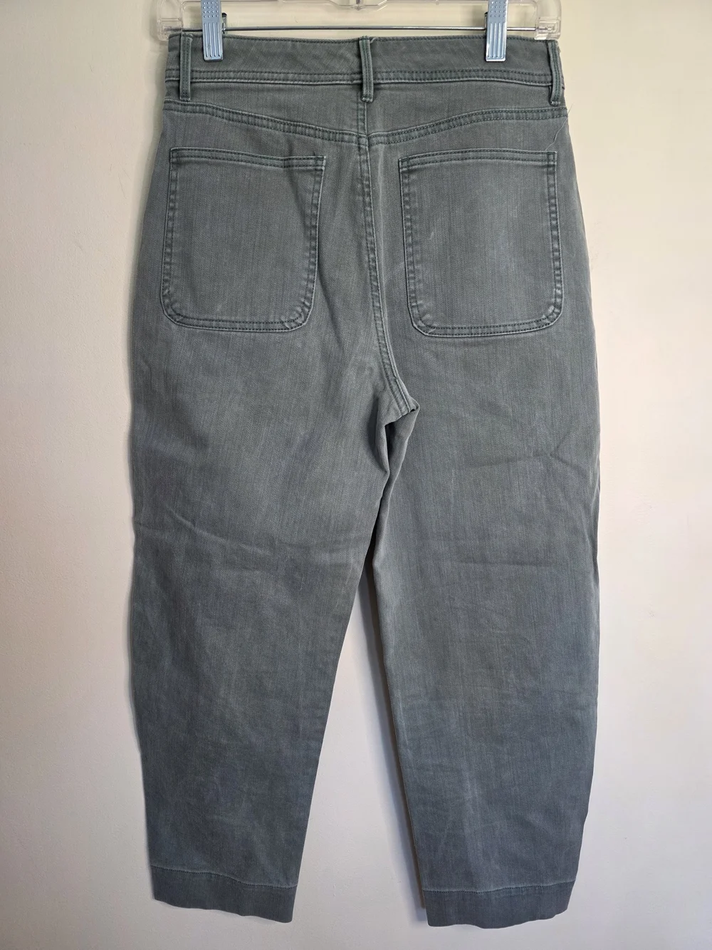 GAP Barrel Khaki Highrise in Olive Color
